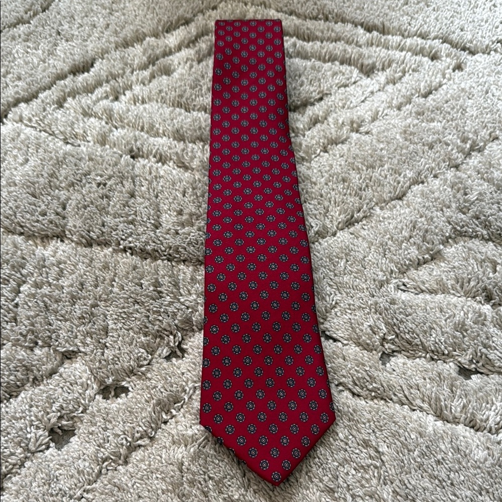 Classic Red and White Polka Dot Tie